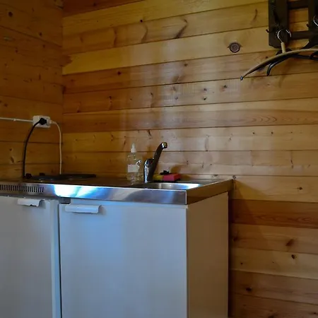 Κάμπινγκ Maennisalu Toila